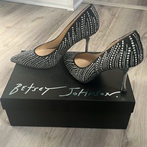 Betsey Johnson Silver and Black Heels with Sparkling Elegance